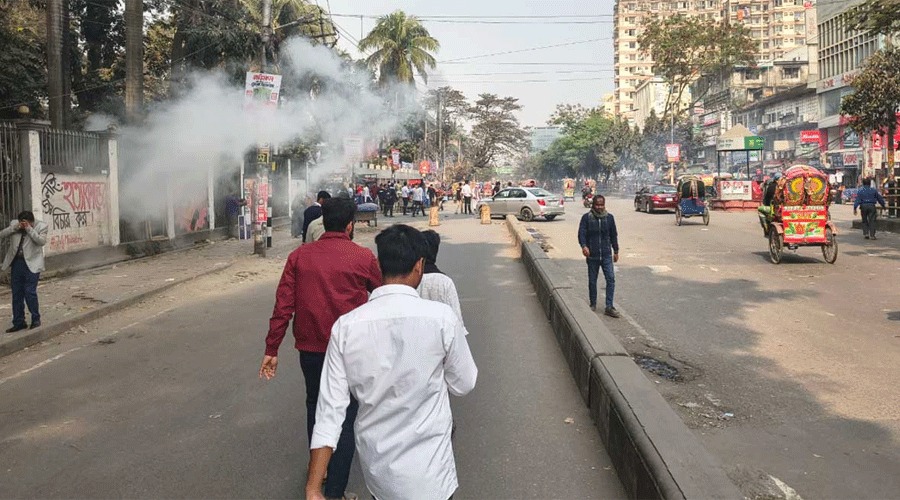 সায়েন্সল্যাবে দুই কলেজ  শিক্ষার্থীদের মধ্যে সংঘর্ষ