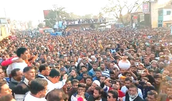 মণিরামপুরে স্বতন্ত্র প্রার্থী ইকবাল হোসেনের প্রচার মিছিল