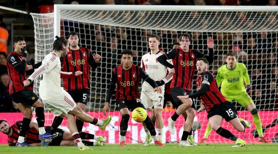 শেষ মিনিটের গোলে লিভারপুলের সাথে জয় পেলো বোর্নমাউথ