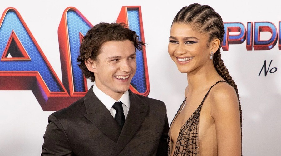 বিয়ের পিঁড়িতে বসছেন টম-জেনডায়া