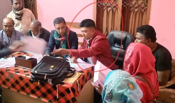 চাকরির প্রলোভনে ২ লক্ষাধীক টাকা নিয়ে চম্পট