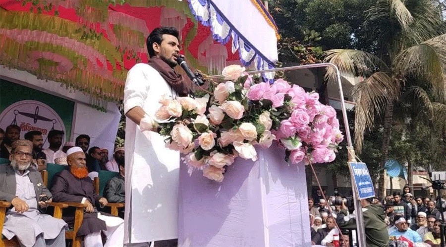 আওয়ামী লীগকে পুনর্বাসনের চেষ্টা করলে বিএনপি বিপদে পড়বে: আসিফ মাহমুদ