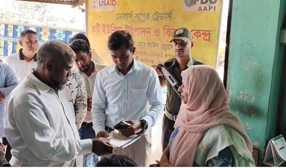 কালীগঞ্জে সার উদ্ধার ও ব্যবসায়ীকে জরিমানা