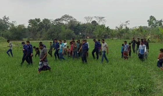 লক্ষ্ণীপুরে সবজি ক্ষেত থেকে যুবকের লাশ উদ্ধার