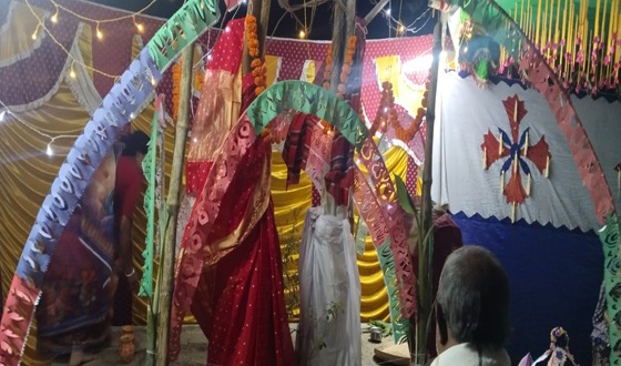 রাজারহাটে ধুমধাম করে অনুষ্ঠিত হলো বট ও পাইকর গাছের বিয়ে