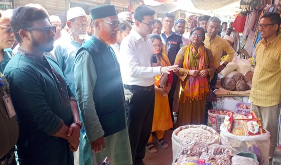 মোরেলগঞ্জে ভোক্তা অধিকার সংরক্ষণ টিমের অভিযান, জরিমানা