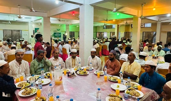 গফরগাঁওয়ে বিশিষ্টজনদের সম্মানে জামায়াতের ইফতার মাহফিল