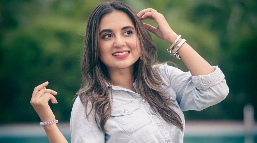 সুস্থ হয়ে লাইভে আসলেন তানিয়া বৃষ্টি