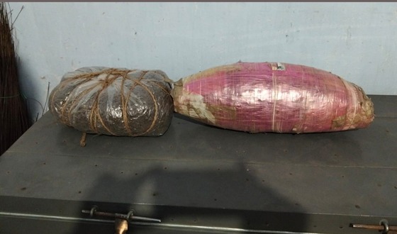 রাজারহাটে আলুর বস্তা থেকে গাঁজা উদ্ধার