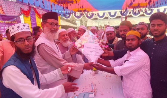 আশাশুনি বড়দলে এমপি রবিউল বাশারকে সংবর্ধনা প্রদান