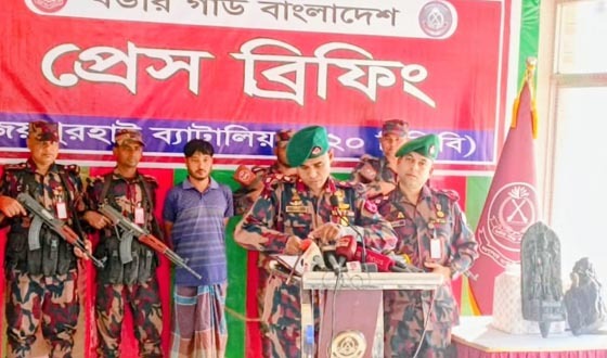 দিনাজপুরে ২টি কষ্টি পাথরের বিষ্ণুমূর্তি উদ্ধারসহ আটক ১