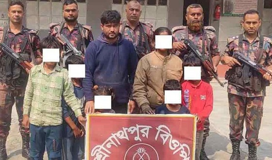 মহেশপুর সীমান্তে মাদকসহ আটক ৪১