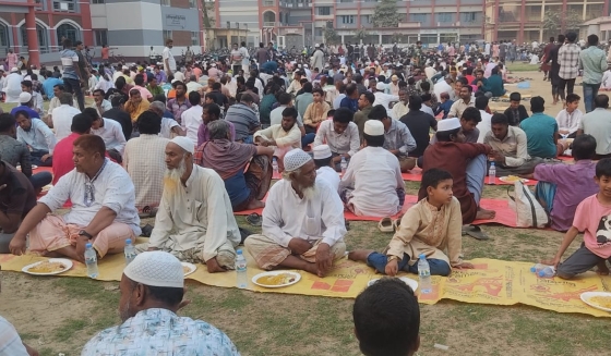 বাগমারায় বিএনপি নেতা অধ্যাপক কামাল হোসেনের উদ্যোগে ইফতার মাহফিল