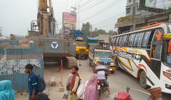 যমুনাসেতু-ঢাকা মহাসড়কে ৬ কারণে ৪ স্পটে যানজটের শঙ্কা
