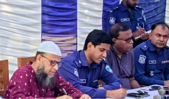 চাঁদপুরে কিশোর গ্যাং প্রতিরোধে সুধী সমাবেশ