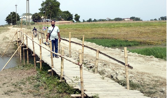 পদ্মার চরে যান চলাচল সুগোম করলেন স্পেন প্রবাসী নেতা