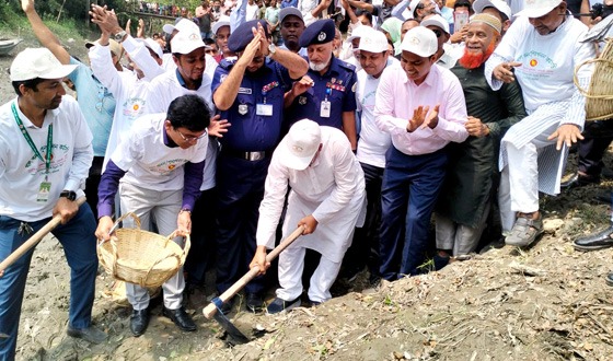 গণমাধ্যমের স্বাধীনতার মাধ্যমে সরকার জবাবদিহিতার মধ্যে থাকতে চায়: তথ্যমন্ত্রী