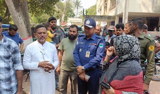 মহেশপুরে ট্রাকের ধাক্কায় নিহত ১,আহত ১