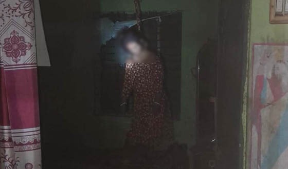 এনজিও কর্মীর ঝুলন্ত মরদেহ উদ্ধার