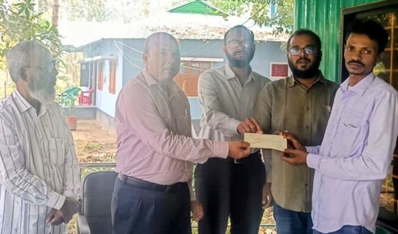 শেরপুর হাতির হামলায় নিহত পরিবারকে চেক বিতরণ