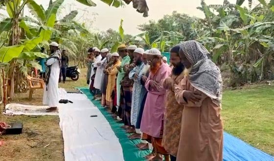 দিনাজপুরের ৬ উপজেলায় আগাম ঈদ উদযাপন