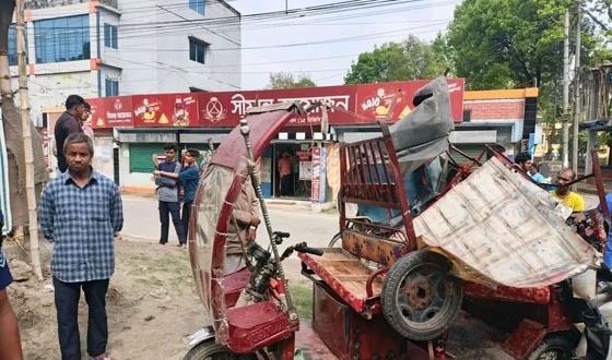 লালমনিরহাটে বাস-অটো সংঘর্ষে আহত ৮