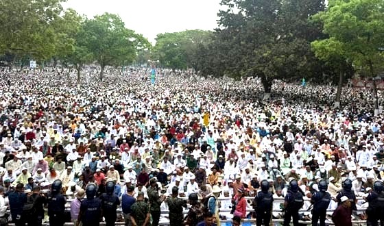 কিশোরগঞ্জে ১৯৯তম ঈদুল ফিতরের জামাত অনুষ্ঠিত