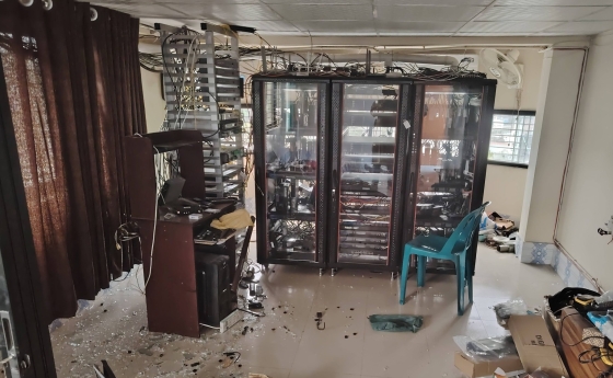 তানোরে বিএনপি নেতার  প্রতিষ্ঠানে হামলা, কোটি টাকার ক্ষতি