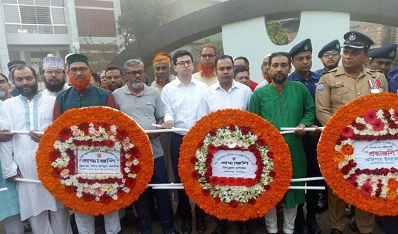 স্বাধীনতা দিবসে মোরেলগঞ্জে বিজয়স্তম্ভে পুষ্পার্ঘ্য অর্পণ