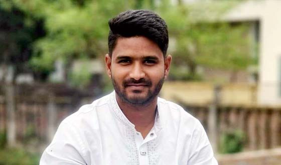 বড়াইগ্রামে ট্রাক-প্রাইভেট কারের মুখোমুখি সংঘর্ষে চালক নিহত