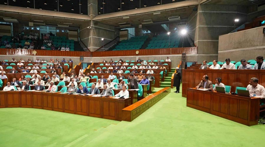 মুলতবি প্রস্তাব ঘিরে উত্তপ্ত সংসদ, নোটিশ ‘বৈধ নয়’ বললেন স্বরাষ্ট্রমন্ত্রী