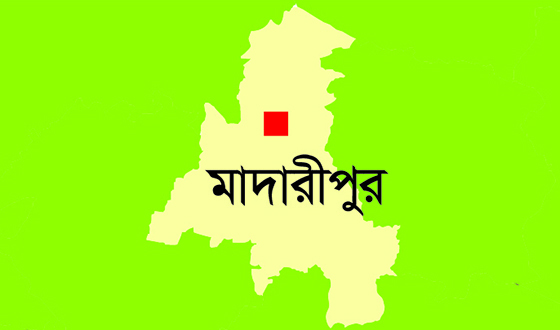 ত্যাগী নেতা-কর্মীদের নিয়ে নতুন কমিটি গঠনের দাবি